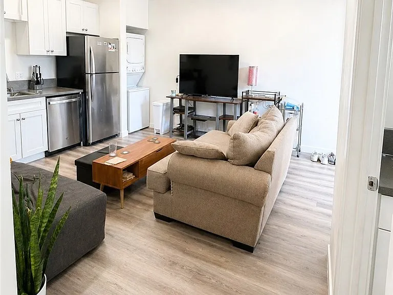 611 W Walnut Ave — Photo 12