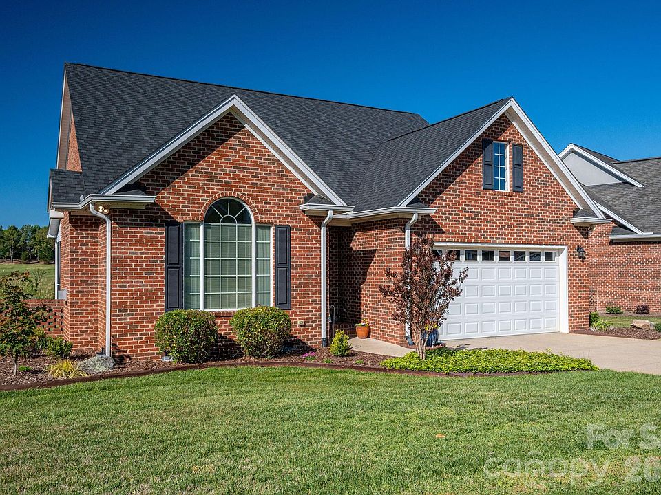 1st image of 141 Spring Forest Dr