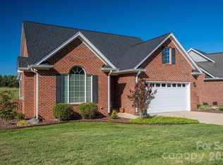 141 Spring Forest Dr, Shelby, NC 28152
