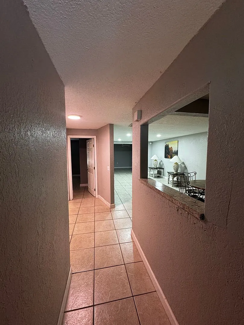 Cozy & Private 2-Bedroom Duplex Rental in Ocala — Photo 3
