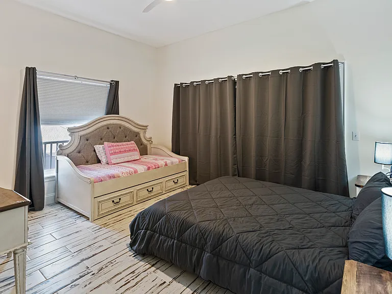 5671 Old Berkley Rd #1 — Photo 47