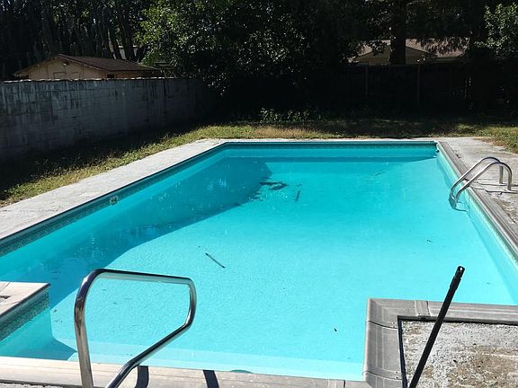 2nd image of 13504 Greenleaf Dr