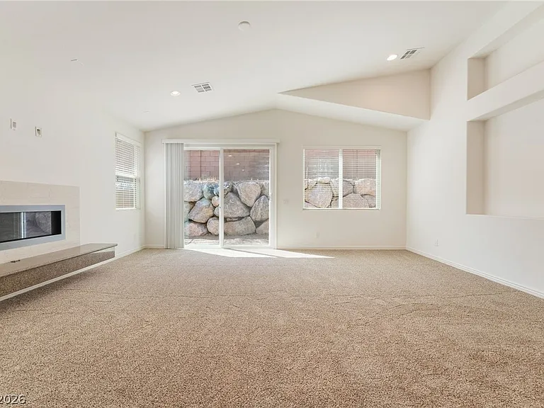 9835 High Alpine St — Photo 10