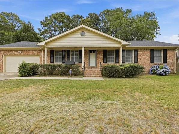 4113 Taylor Rd, Chesapeake, VA 23321