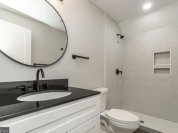 3rd image of 1223 Leopard St #5
