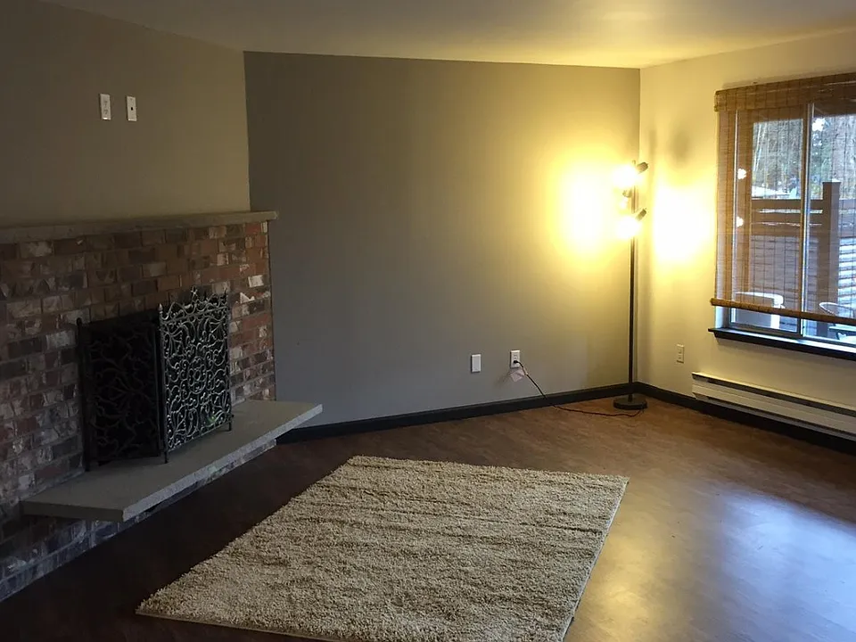 Front living family room off front door