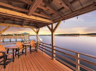 4586 Cape Island Dr, Awendaw, SC 29429