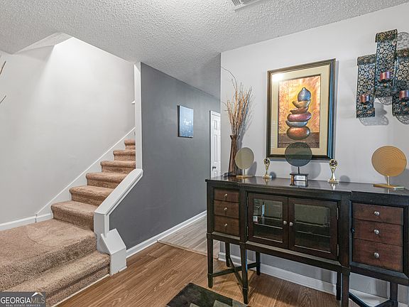 2nd image of 3027 Stonebridge Creek Dr