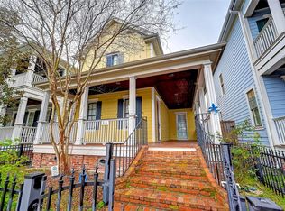 910 Nicholson St, Houston, TX 77008