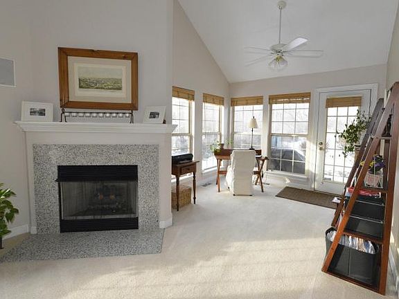 2nd image of 7622 Caspersan Ct
