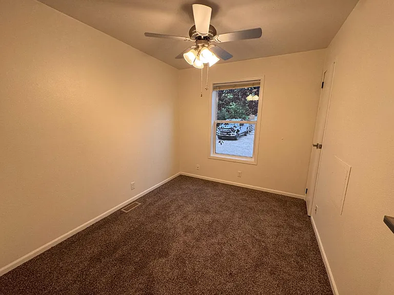 Unit Photo