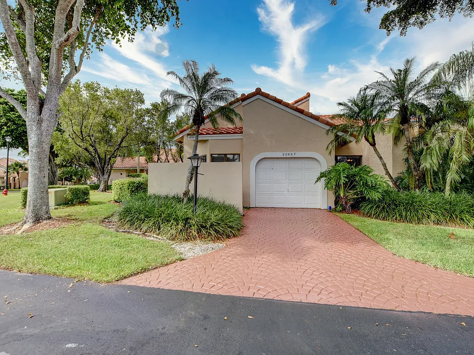 22667 Meridiana Dr
