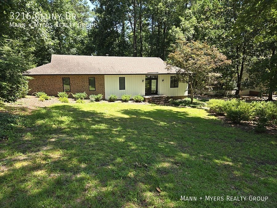 1st image of 3216 Cluny Dr