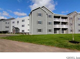 1203 Landrush Way, Syracuse, NY 13207