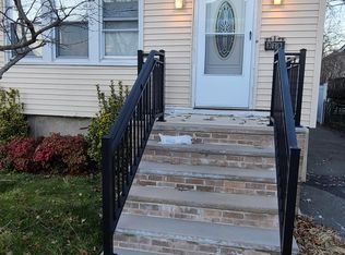 379 Lincoln Ave, Cliffside Park, NJ 07010