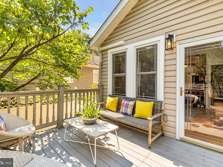 821 Elder St NW — Photo 31