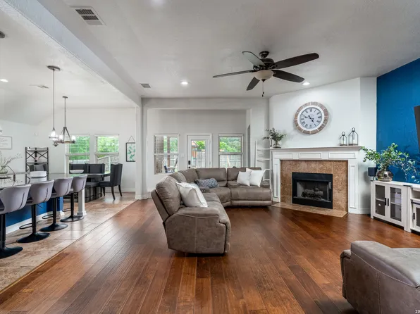11331 Massive Mt, Helotes, TX 78023