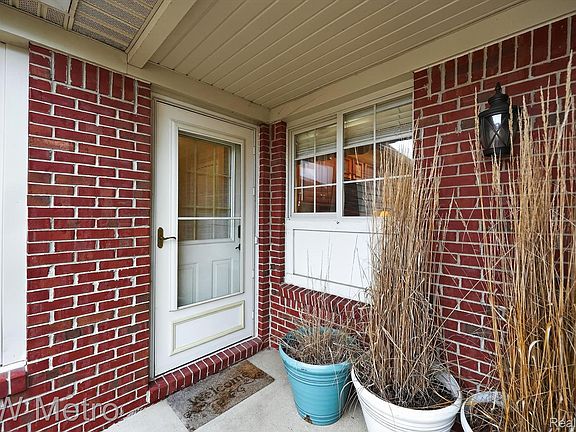 5th image of 4668 Summer Ridge Dr