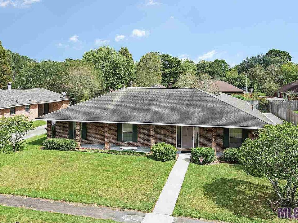 1st image of 3025 Lake Forest Park Ave