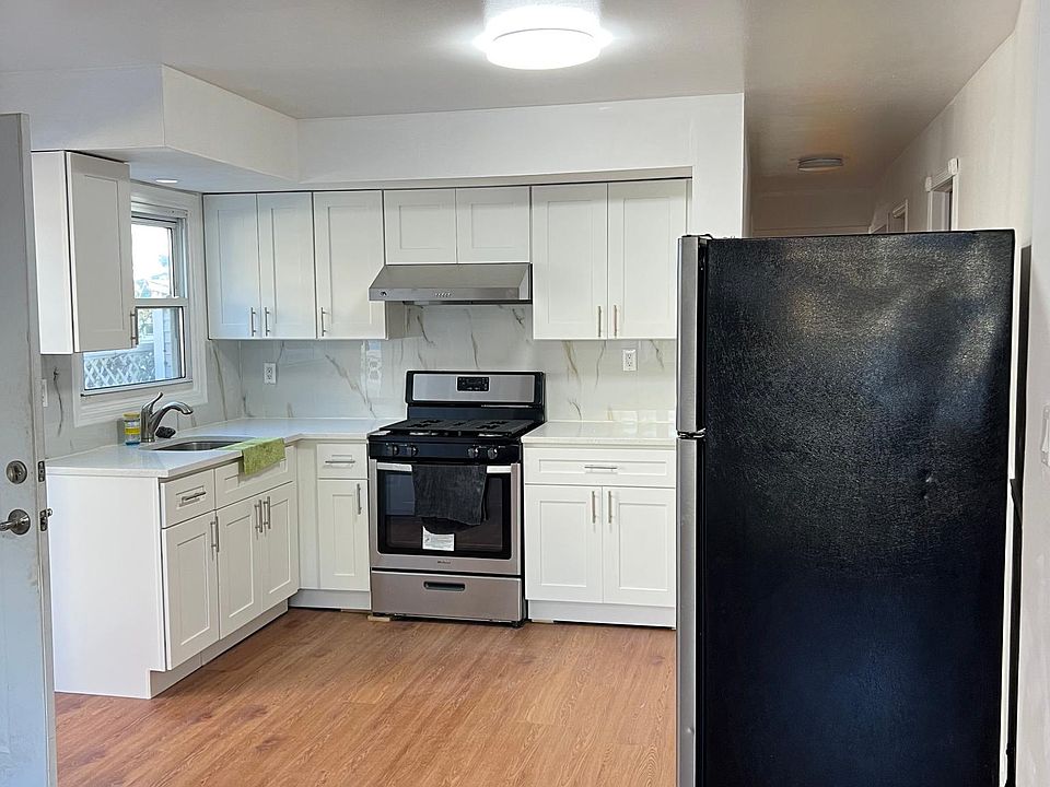 1st image of 114 Justin Ave Floor 2