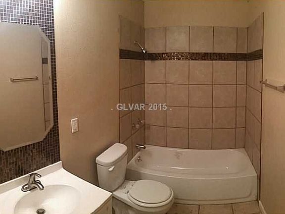 5th image of 1909 Cedar Ave