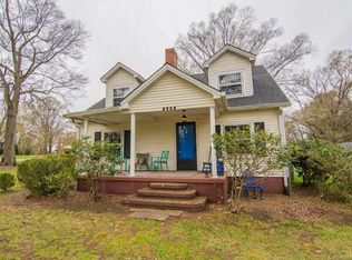 2932 Starnes Rd, Charlotte, NC 28214