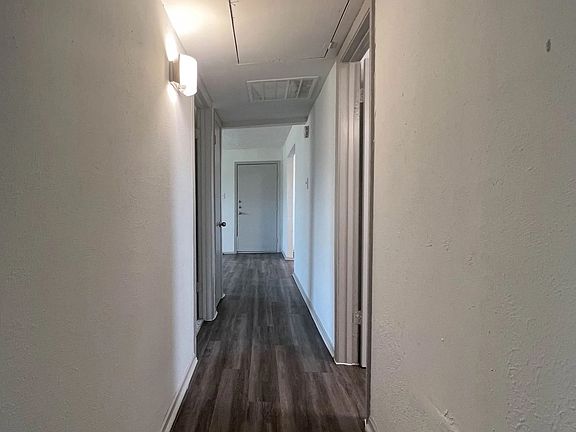4th image of 1350 E Seminary Dr #1370-202