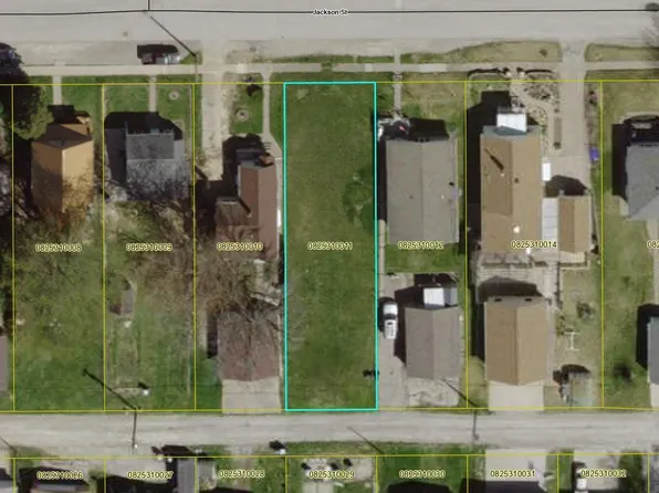 414 Jackson St, Muscatine, IA 52761