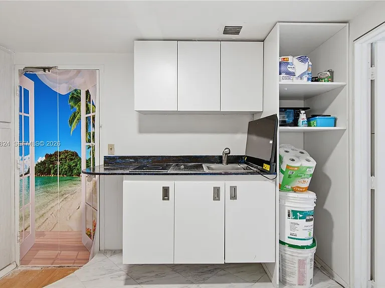 801 Brickell Bay Dr #764L — Photo 13