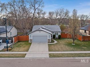 7160 E Yellow Fern Rd, Nampa, ID 83687