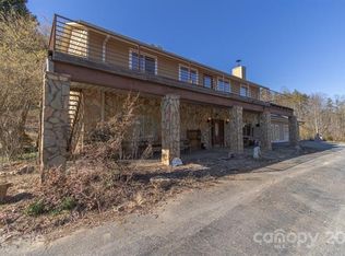 860 Clarks Branch Rd, Leicester, NC 28748