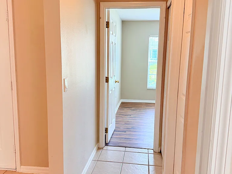 5528 Misty Wood Ct — Photo 23