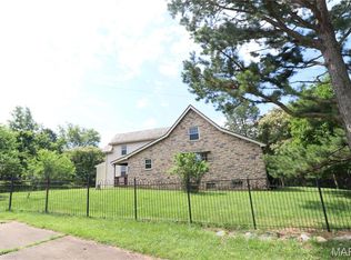 8286 Commercial Blvd, Pevely, MO 63070