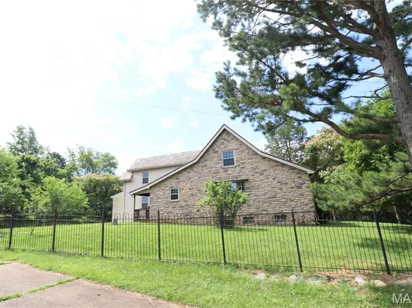 8286 Commercial Blvd, Pevely, MO 63070