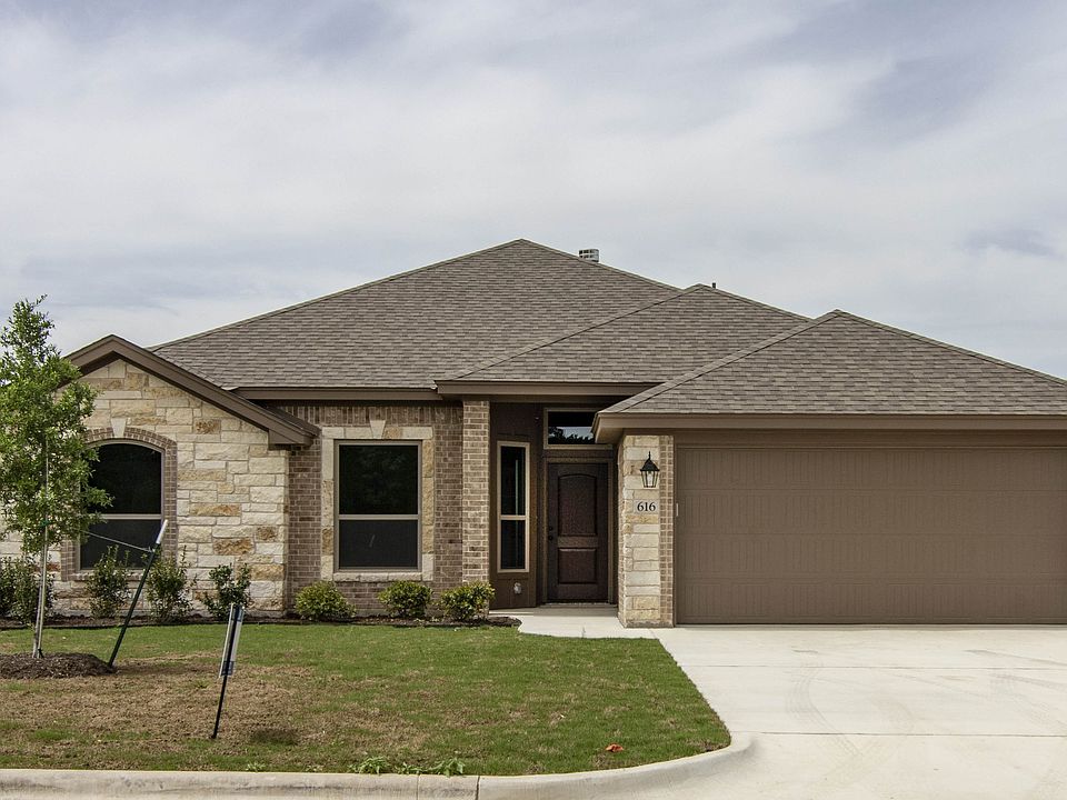 1st image of 616 Holstein Dr