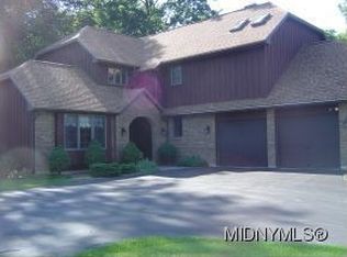 13 Ironwood Rd, New Hartford, NY 13413
