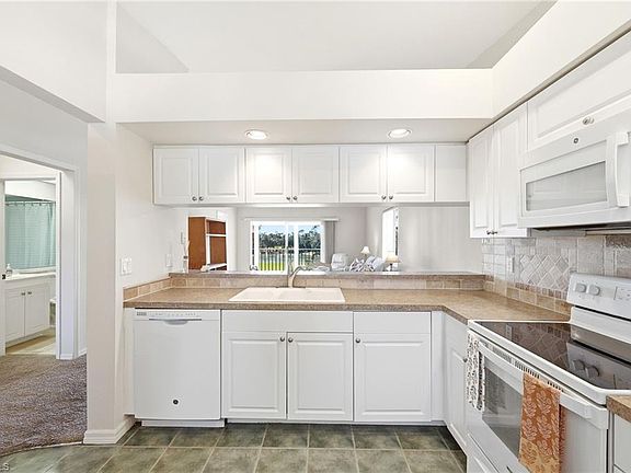 3rd image of 7340 Glenmoor LN #3310