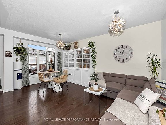 5th image of 510 Knotridge St