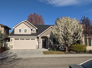 6422 N Mystic Cove Pl, Garden City, ID 83714