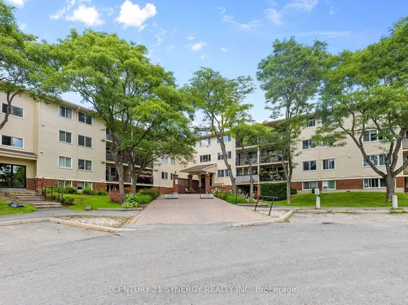 6470 Bilberry Dr #412, Ottawa, ON K1C 4P1