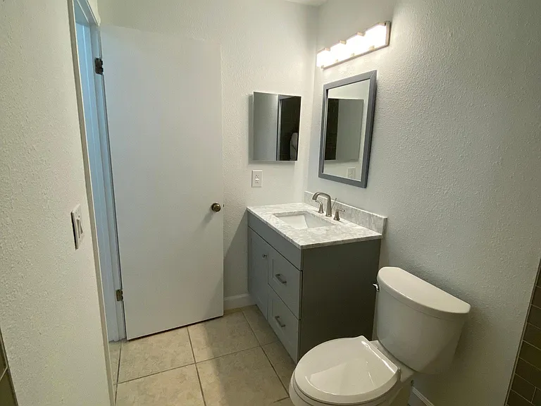 384 Estero Ct — Photo 17