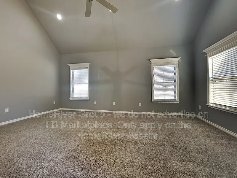 2 bed, 1.0 bath, 1200 sqft, $1,650 — Photo 3