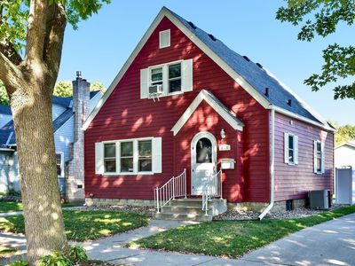 916 W 11th St, Winona, MN, 55987