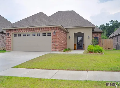37167 Sills Dr Photo 1