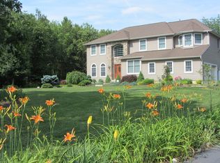 8 N Central Ave, Sicklerville, NJ 08081