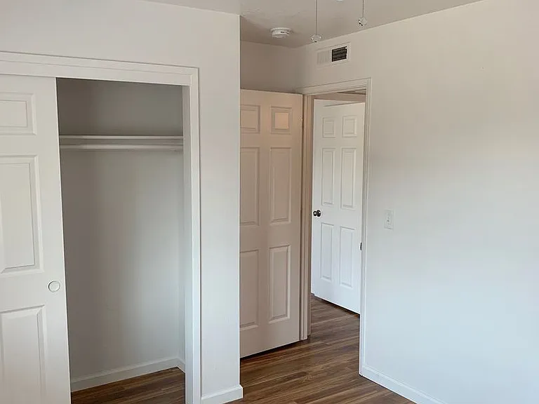 Peppertree Apartments — Photo 6