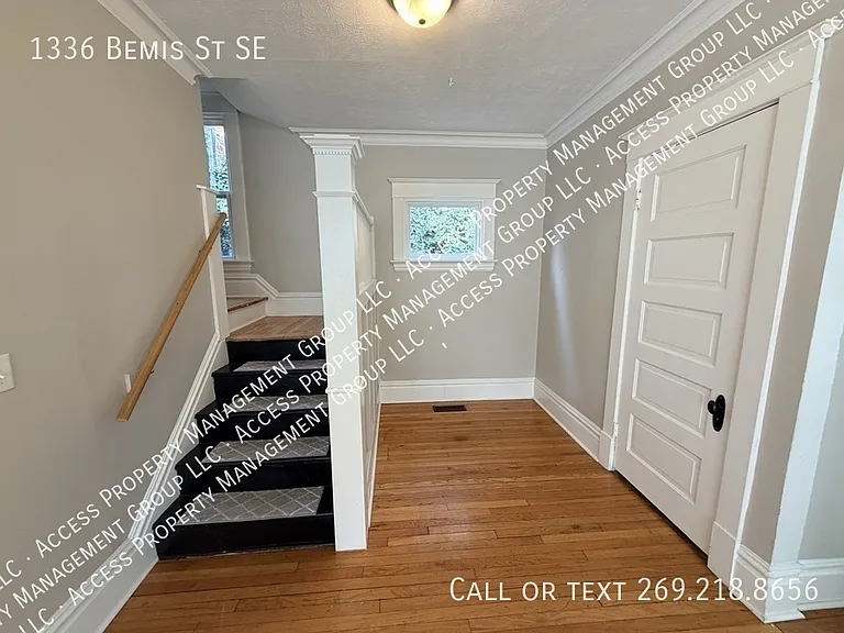 1336 Bemis St SE — Photo 8