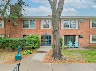 804 Old Settlers Trl APT 4, Hopkins, MN 55343