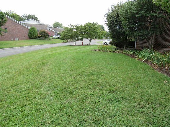 4th image of 4904 Endecott Way