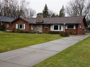 50 Circle End Dr, Buffalo, NY 14224